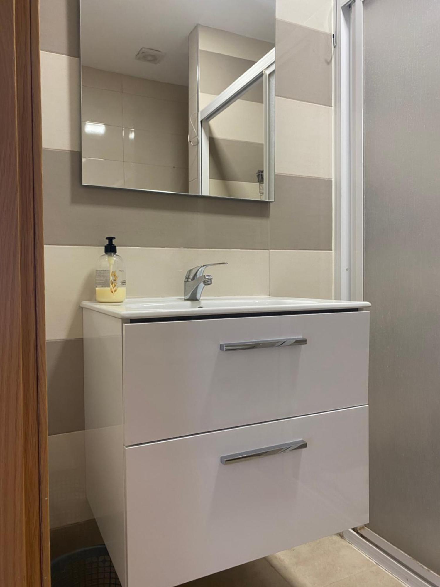 Apartamento A Pie De Playa. Нерха Экстерьер фото